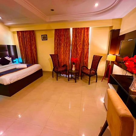 Palki Cafe & Stay Ludhiana Luaran gambar