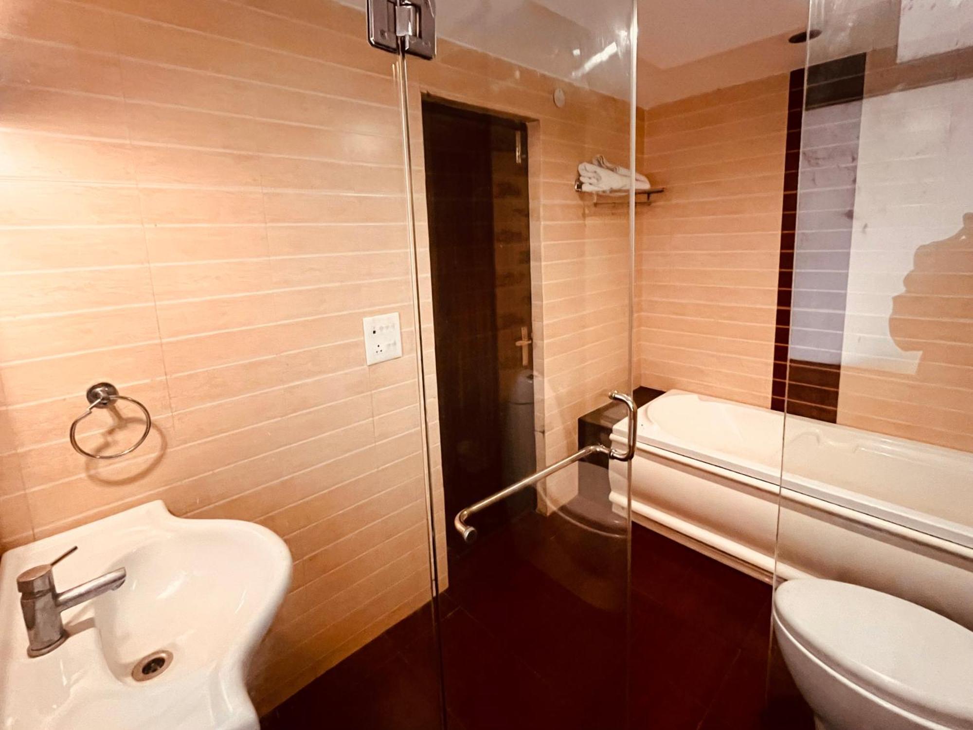 Palki Cafe & Stay Ludhiana Luaran gambar